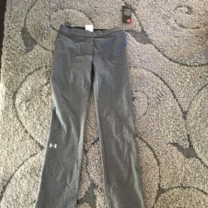 Brand new never worn Women’s gray under armour pants. Size small
